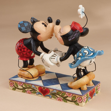 главная фотография Disney Traditions ~Smooch For My Sweetie~ Mickey Kissing Minnie