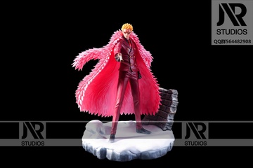 главная фотография Young Donquixote Doflamingo Red ver.