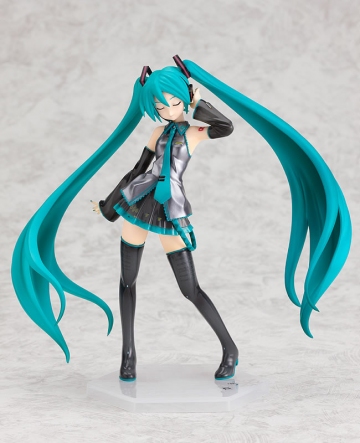 главная фотография Miku Hatsune Commercial Ver.