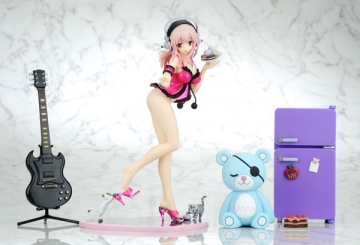 главная фотография Creators' Labo #028 Super Sonico Babydoll Strawberry Sorbet ver. DX Edition