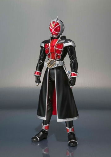 главная фотография S.H.Figuarts Kamen Rider Wizard Flame Style