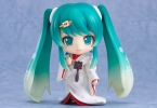 фотография Nendoroid Snow Miku 2013 Strawberry White Kimono Ver.