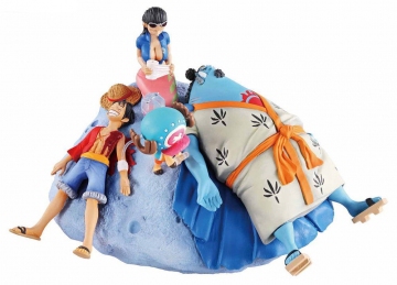 главная фотография ONE PIECE Log Box Sorezore no Seichou Hen: Luffy & Jinbei & Robin & Chopper