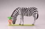 фотография Capsule Q Fraulein Yotsuba & Monochrome Animals vol.2: Yotsuba & Zebra