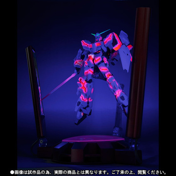 главная фотография Robot Damashii < SIDE MS > RX-0 Unicorn Gundam (Destroy Mode) Psycho Frame Emission Ver. 