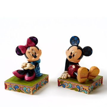 главная фотография Disney Traditions Mickey and Minnie Booken