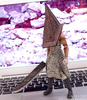 фотография figma Red Pyramid Thing