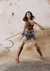 фотография S.H.Figuarts Wonder Woman JUSTICE LEAGUE Ver.