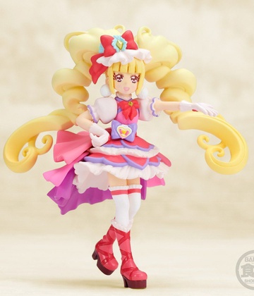 главная фотография HUGtto! Precure Cutie Figure 3 Special Set: Cure Ma Chérie