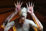 фотография Guillermo del Toro Signature Collection 7 Inch Action Figure Pale Man