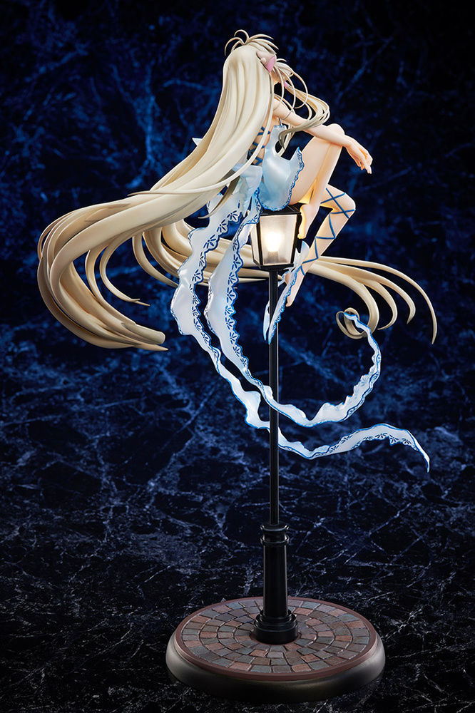 Here comes a 1/7 scale figure of the bishoujo type computer heroine "C...