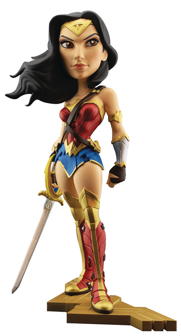 главная фотография DC Cinematic Wonder Woman Vinyl Figure