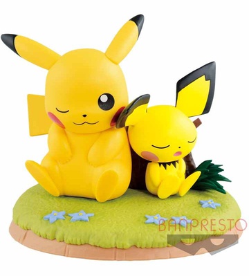 главная фотография Kutsurogi Time Pikachu & Pichu