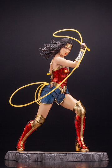 главная фотография ARTFX Wonder Woman