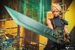 фотография Cloud Strife 1st Class Soldier Collector's Edition