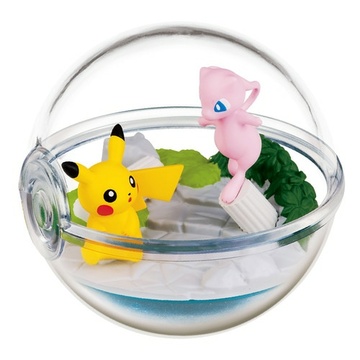 главная фотография Pokemon Terrarium Collection with Pikachu: Pikachu & Mew Remains