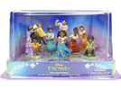 фотография Disney Encanto Figurine Playset: Luisa