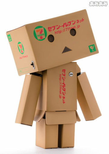 главная фотография Revoltech Danboard 7-11 Japan Exclusive