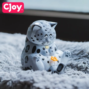 главная фотография Crotch Staring Cats Series 2: Grey cat