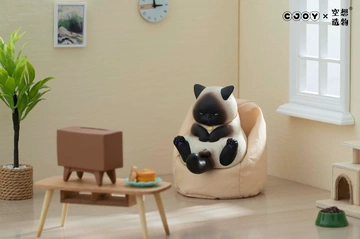главная фотография Crotch Staring Cats Series 3: Siamese cat