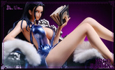 фотография Suit Thug Nico Robin